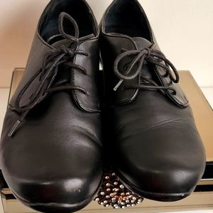 Dansko Olive Nappa shoes leather size 9.5 lace up cushion insoles excellent fit